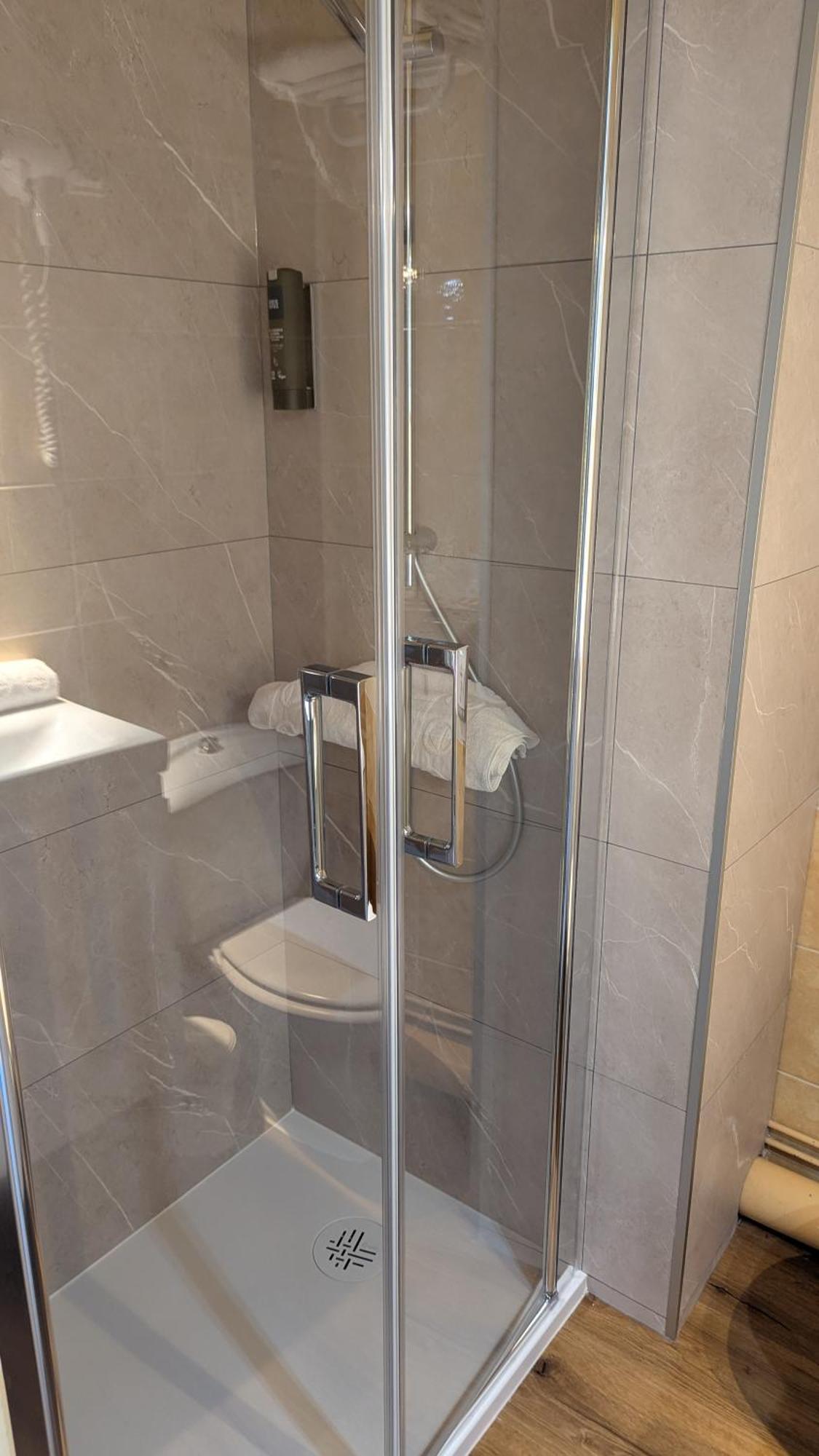 Logis Lafayette France Hotel